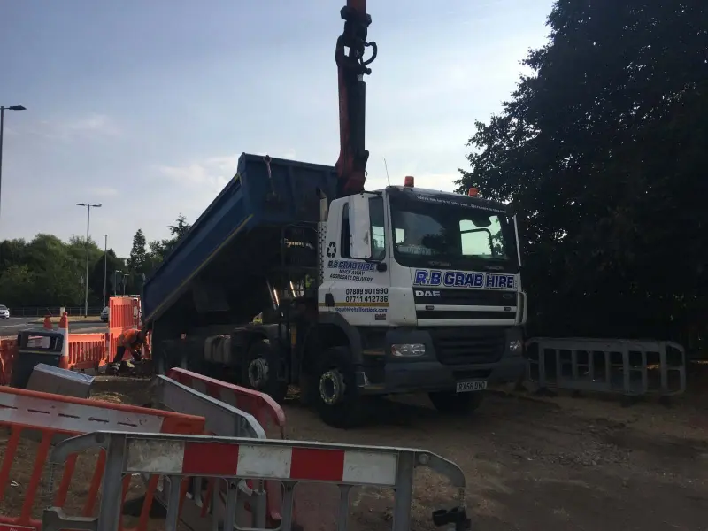 Grab Lorry Hire Southampton | Muck Away in Southampton
